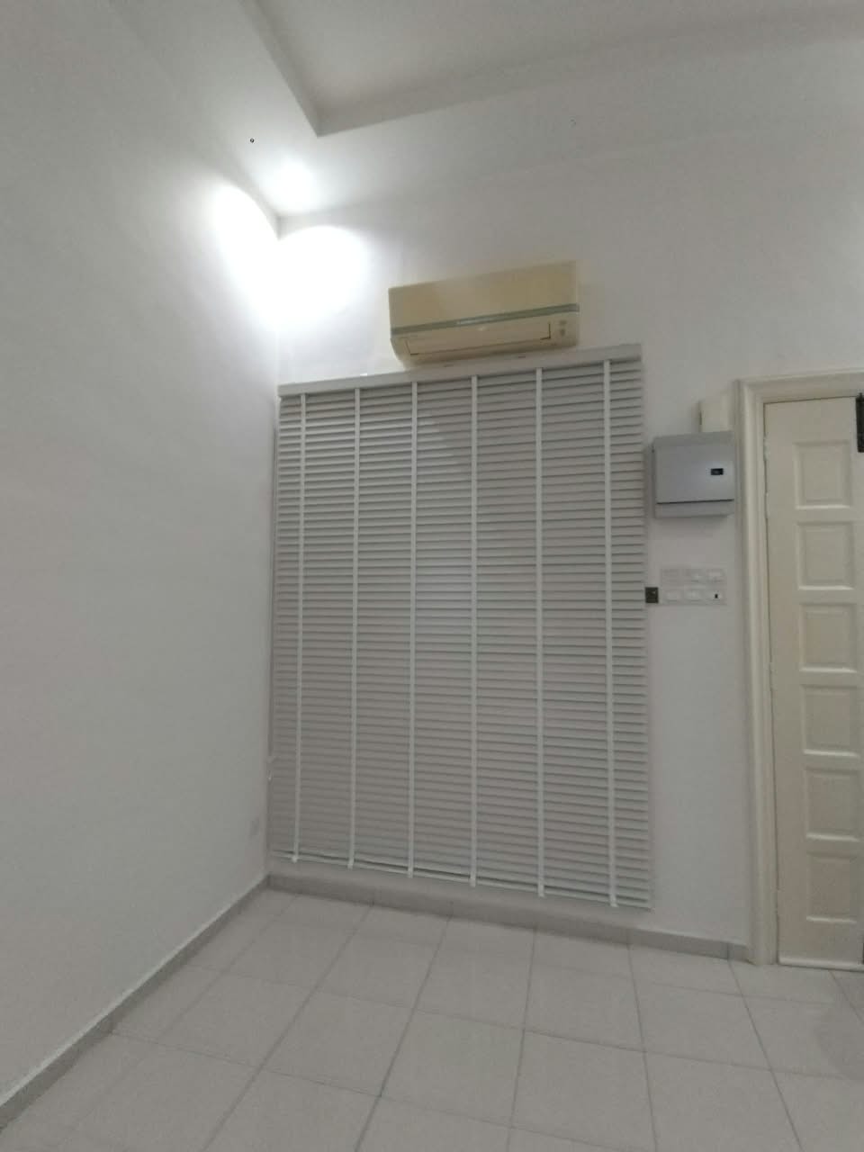 TIMBER PS BLINDS & LANTEX BLIND